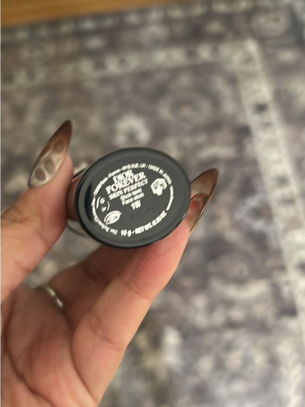 Dior Foundation Stick in Warm Beige (Black & Cream Packaging) - Picture 3 of 4
